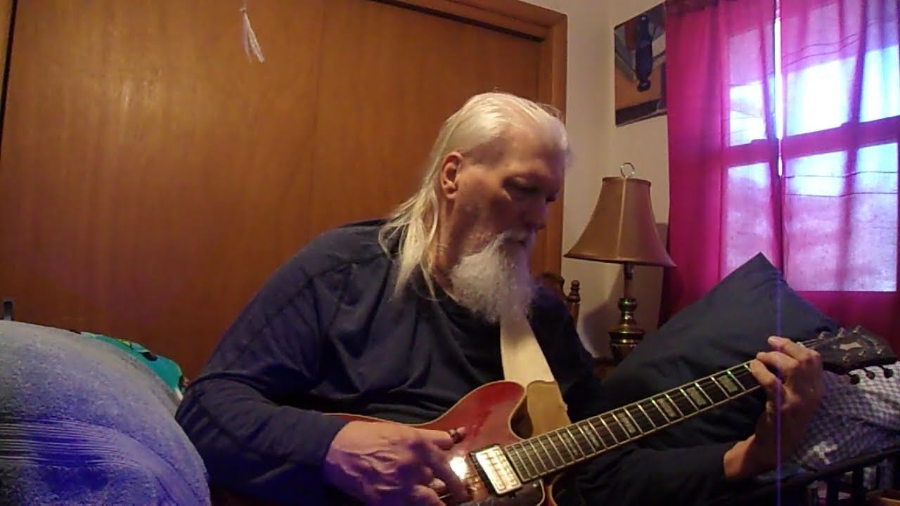 Looking for an inspiration          (c)  2025  Mutant blues Music