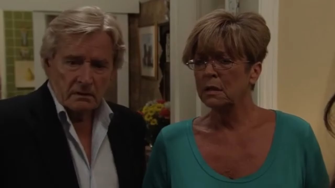 Coronation Street - Everyone thinks Peter is dead