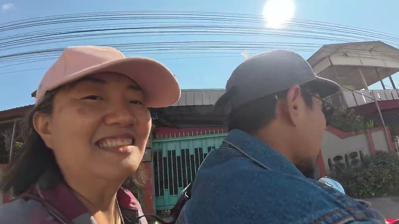 นครพนม Ep1บ้านหนองฮี เก็บมะนาวริมสระ