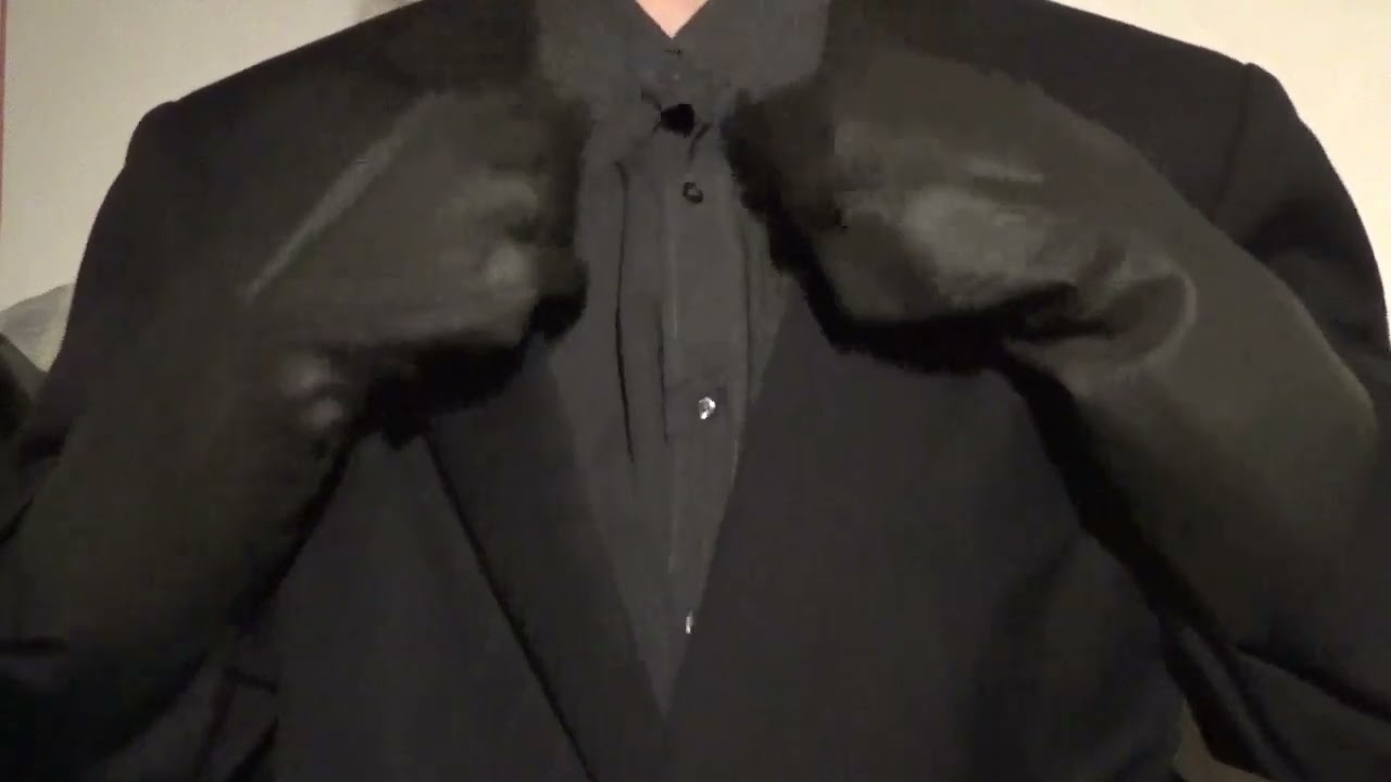 Black rubber gloves 