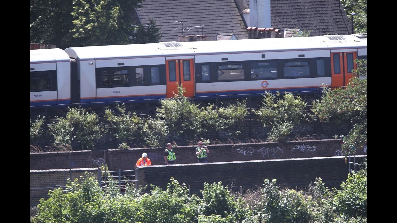 Who were the Loughborough Junction train c rash v ictims, where is the station and when did the