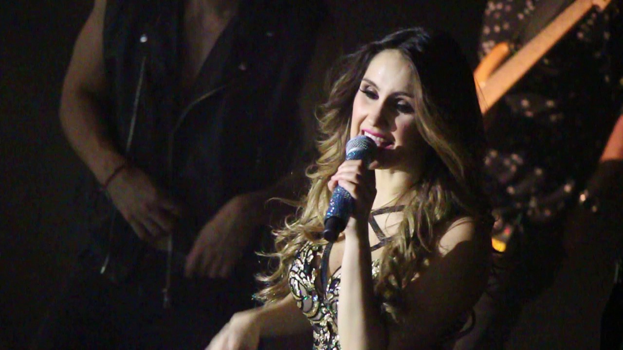 Fuego - Dulce Maria, DM World Tour SP (09/04/2017)