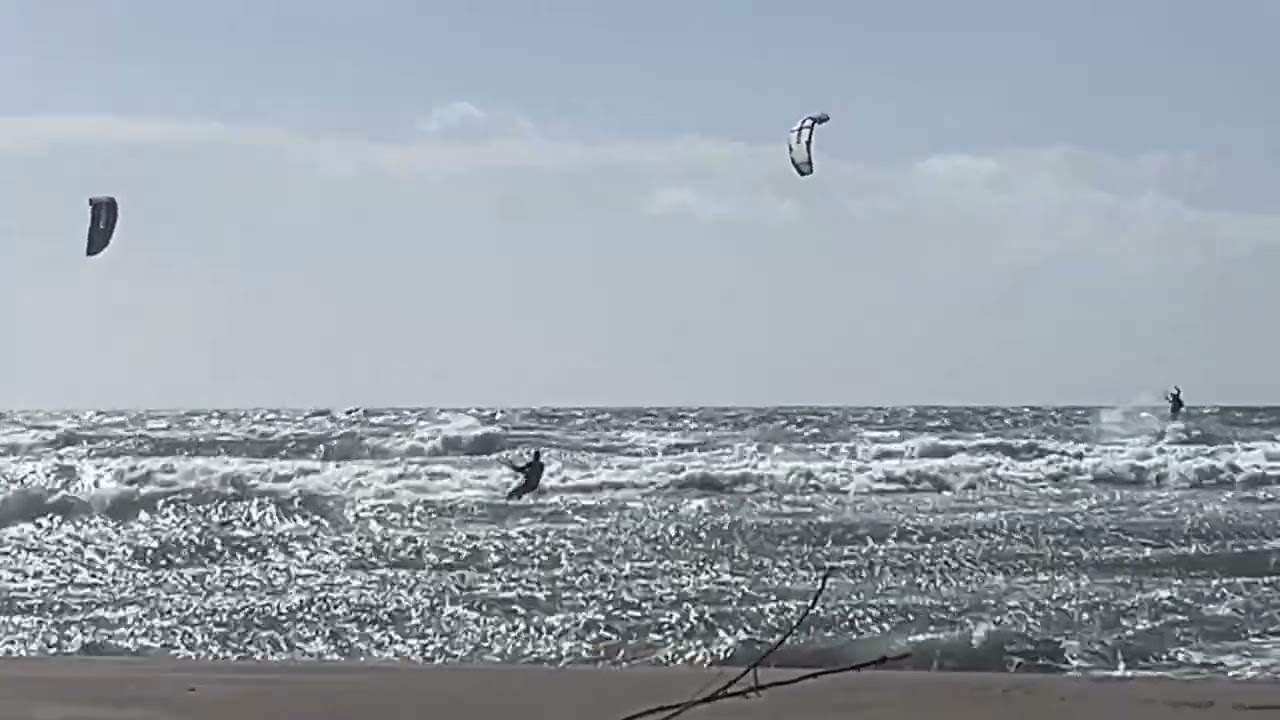 Windsurfing Air and wawes for pro .. Too Windy for beginners / February 13' Marbella 
