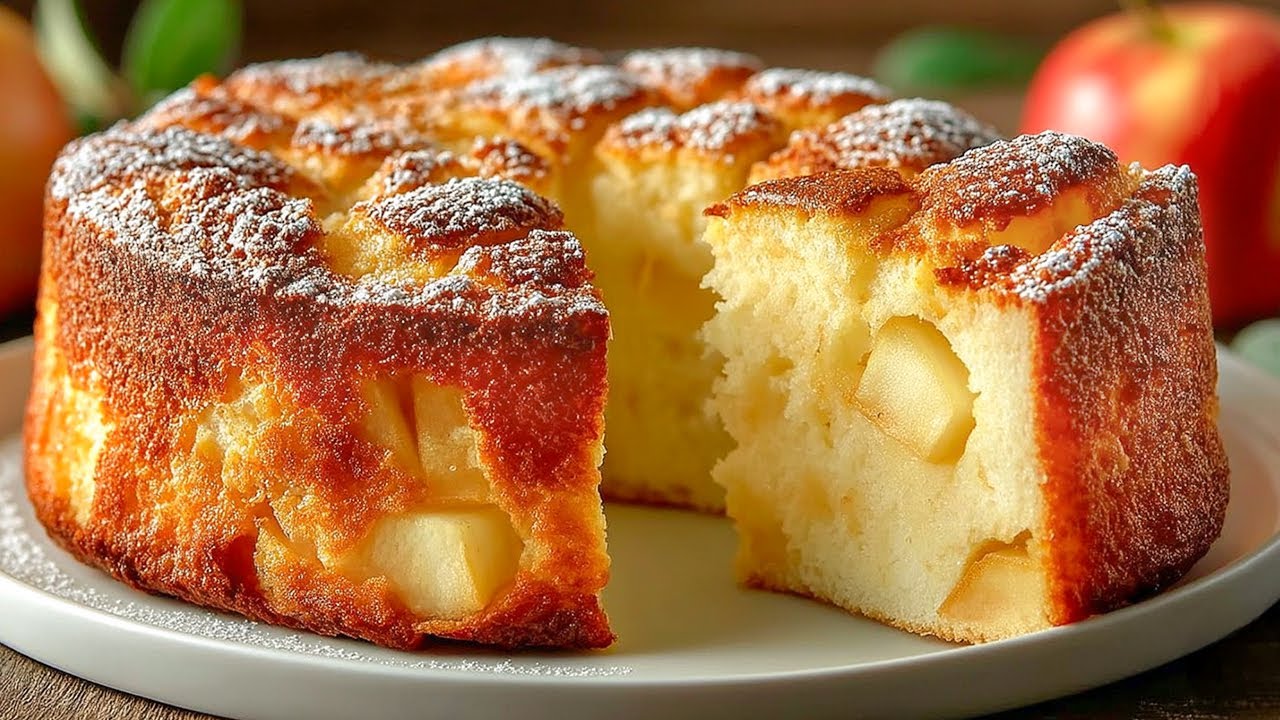 Яблочный торт из 8 ложек за 5 минут, который тает во рту! 🍎 Без весов!