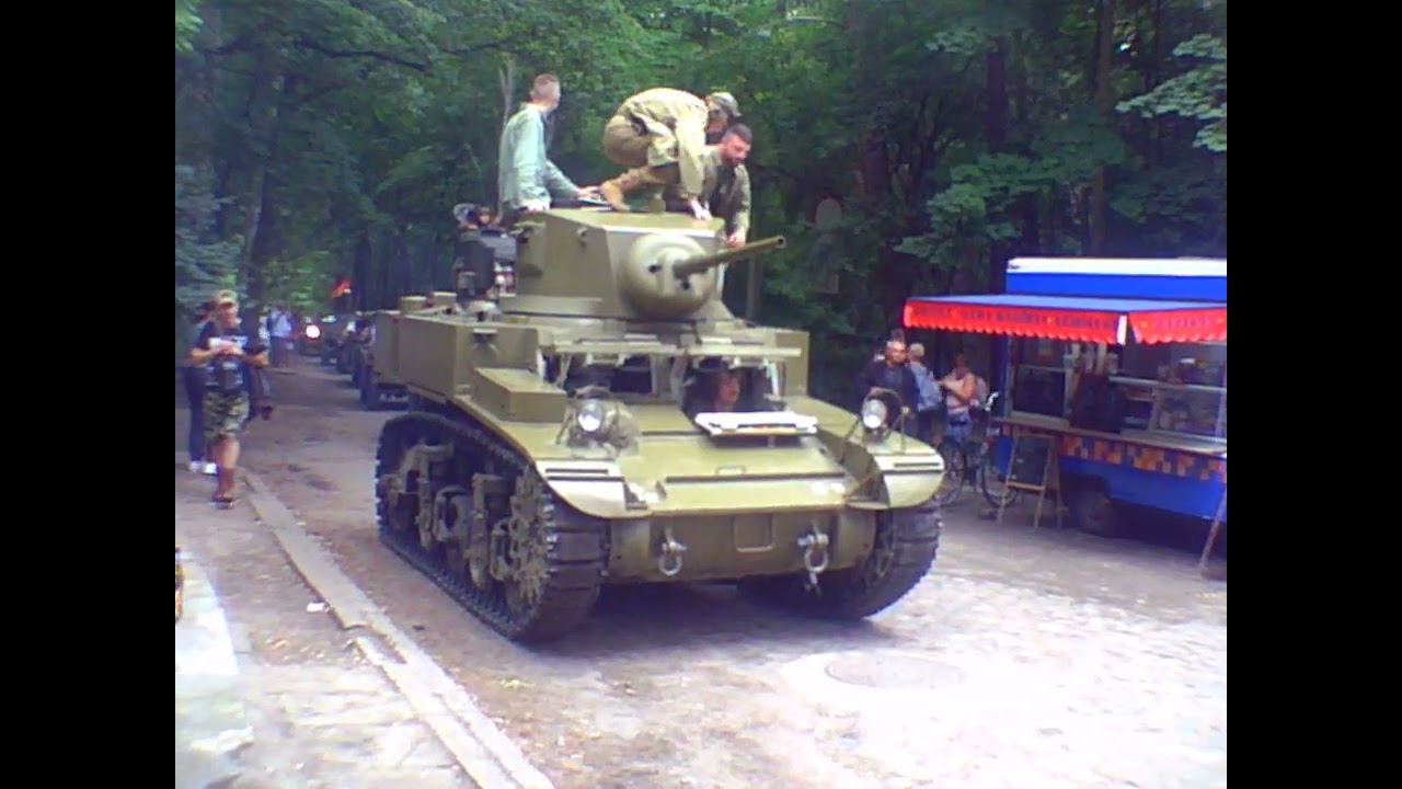 D-Day HEL 2024 M3A1 Stuart i M4A1(76)W Sherman