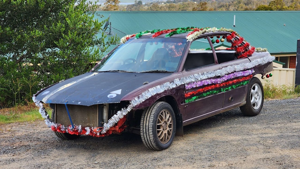 Christmas Khanacross in the Best Decorated Car