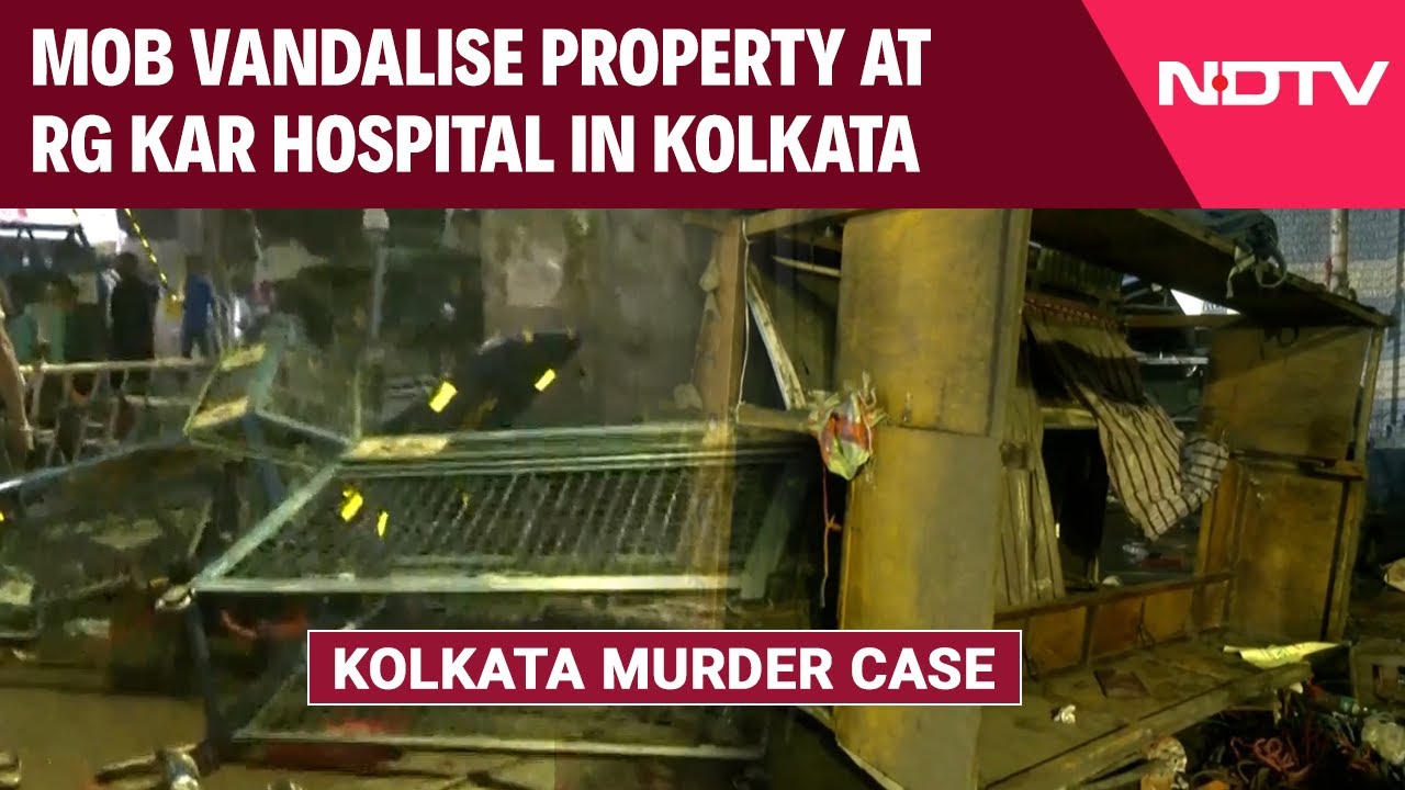 Kolkata Doctor Rape Murder Case | Mob Vandalise Property At RG Kar Hospital In Kolkata