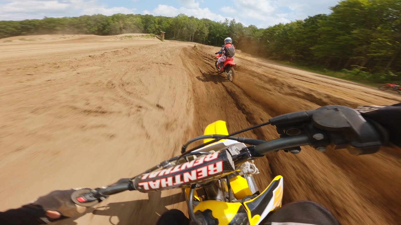 What Is It Like To Ride A 1996 RM250? Suzuki 2 Stroke @ Supercoop MX