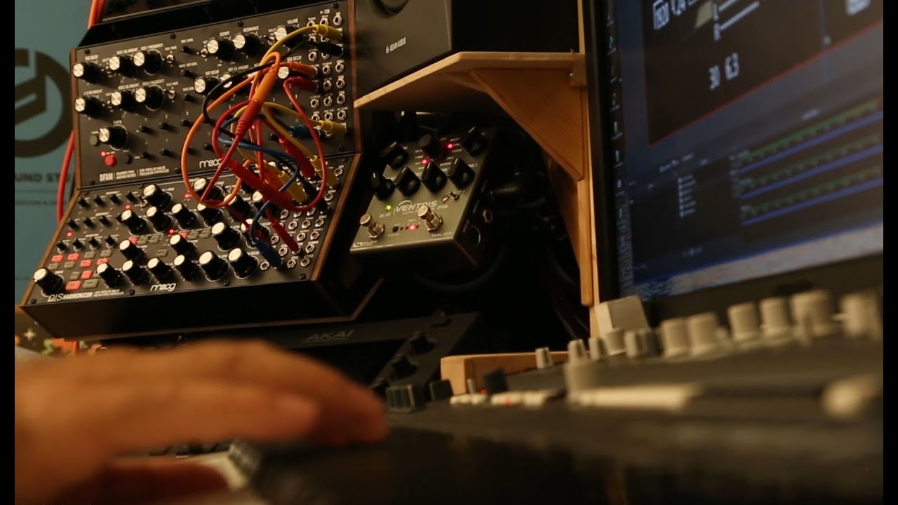 Moog Sound Studio + UDO Super6 Midnight Jam #1