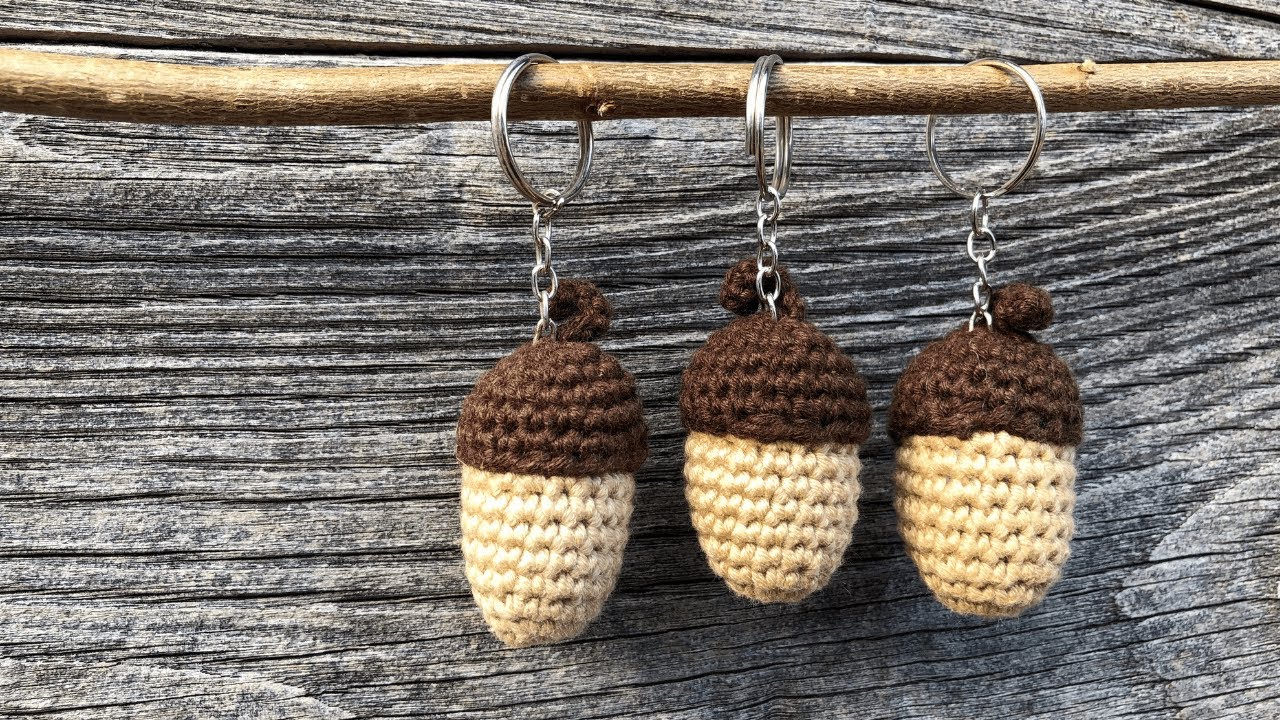 Amigurumi Meşe Palamudu Anahtarlık - Simple Crochet Keychain