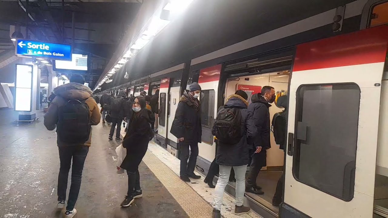 RER A MI2N Alteo à Val de Fontenay.