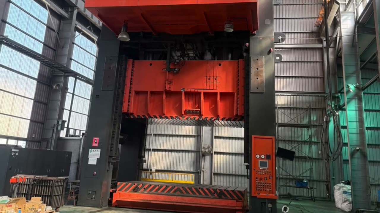 Centro Line (2000 ton) Mechanical Press, SFE-2000-460-250MB (2014) For Sale