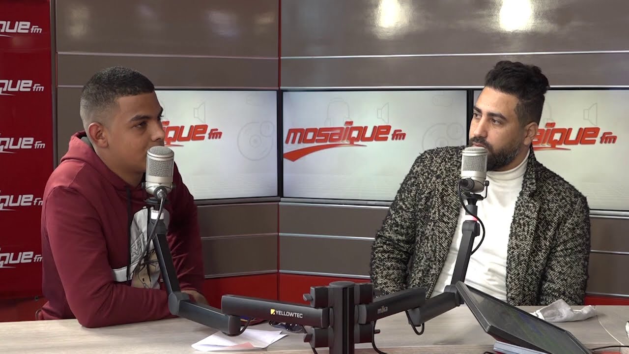 Psyco M يفاجىء بلال في الاستوديو يشجعوا باش يكمل في غرامو