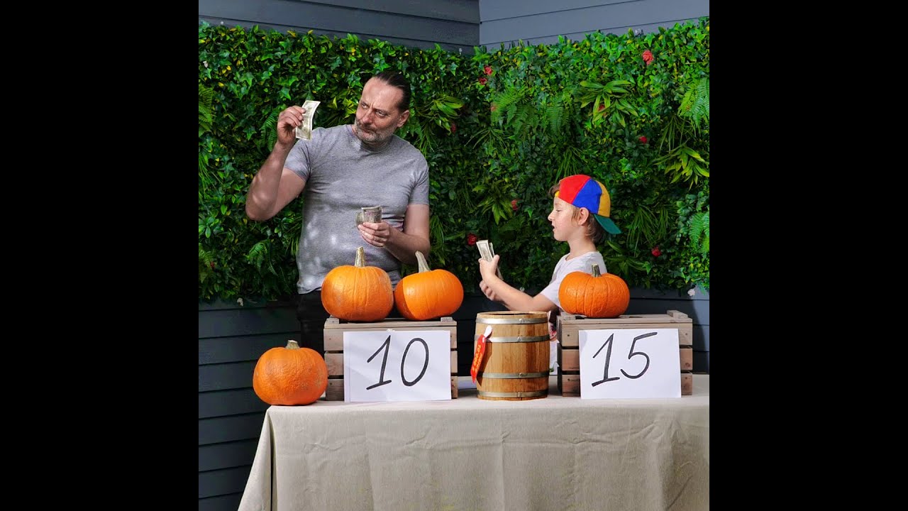Little boy's pumpkin strategy shuts down competition! 🤩