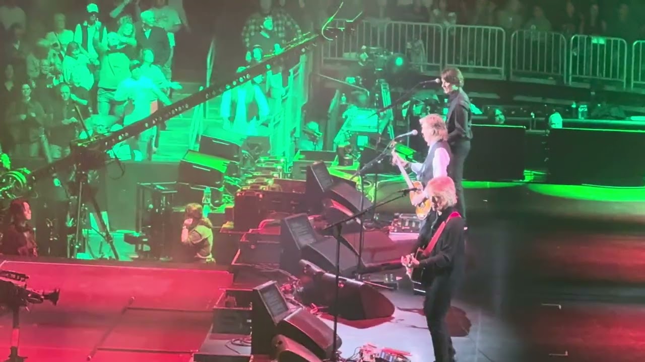Paul McCartney - Ob-La-Di, Ob-La-Da (Live in Columbus)  