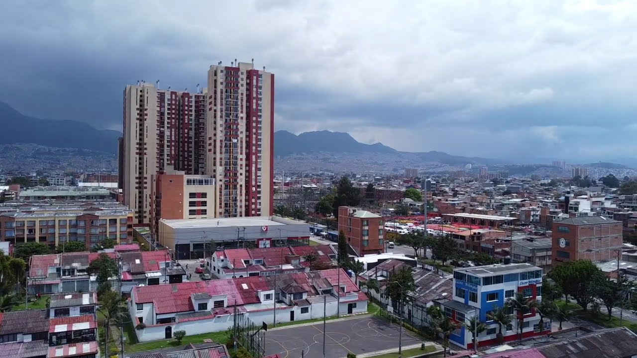 Flying Drone - Bogotá - Puente Aranda (Octubre 2024)