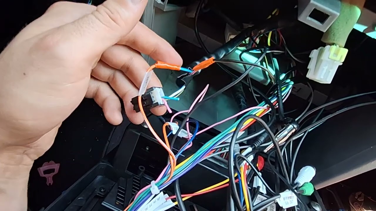 Steering wheel control wiring on an aftermarket headunit - Subaru Forester SG 2005