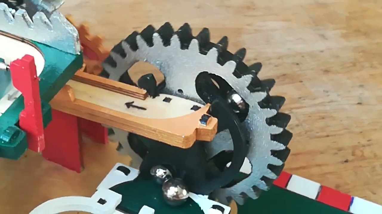 Kugelbahn in Farbe 2. Probe