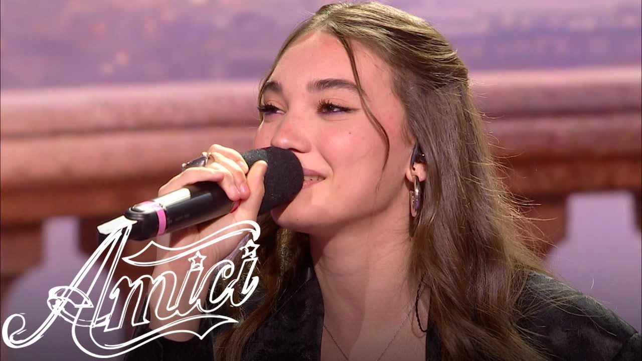 Amici 24 - Antonia - Napule è