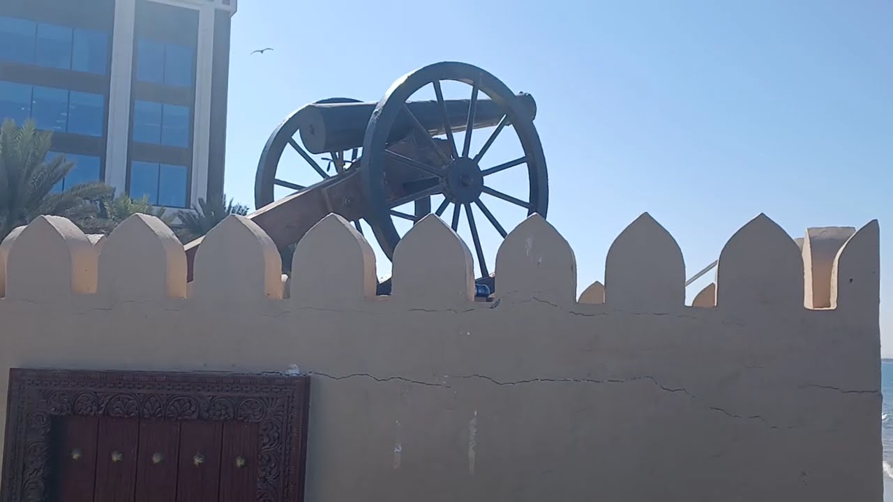 🌞 Shatti Al Qurum Daytime Tour | Beautiful Coastal Views of Muscat | مناظر شاطئ القرم نهاراً