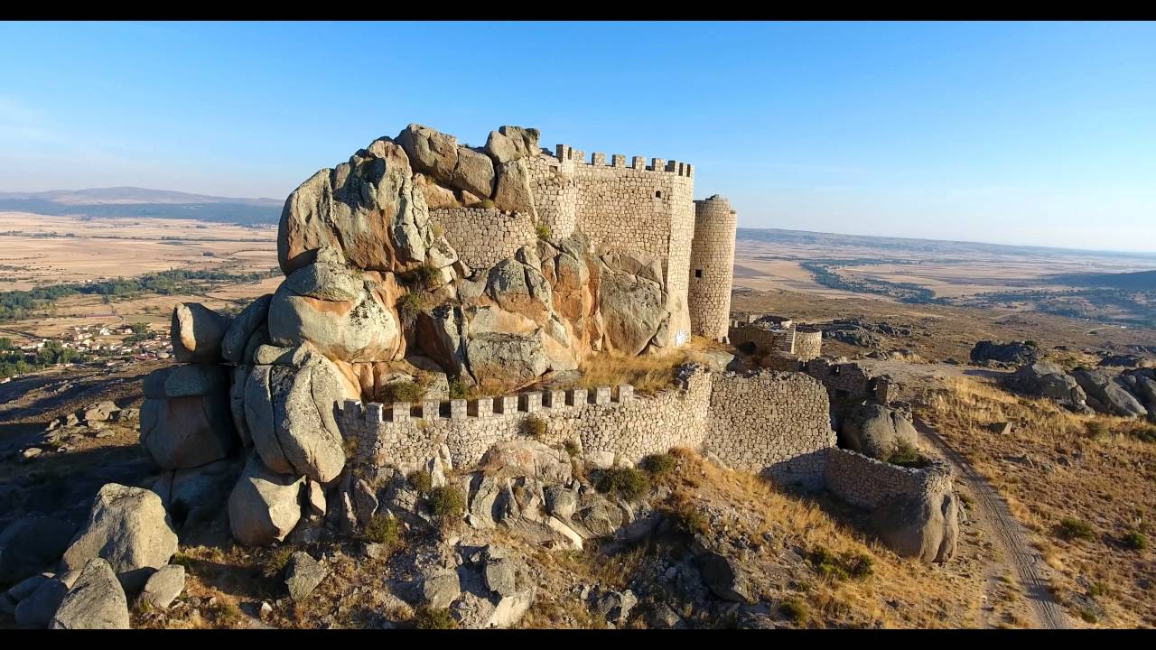 Castillo Aunqueospese Dron Phantom 4 (4K)