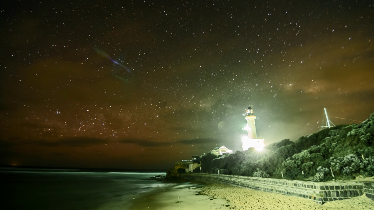 4K timelapse of the Bellarine Peninsula night sky 26-27 October 2016