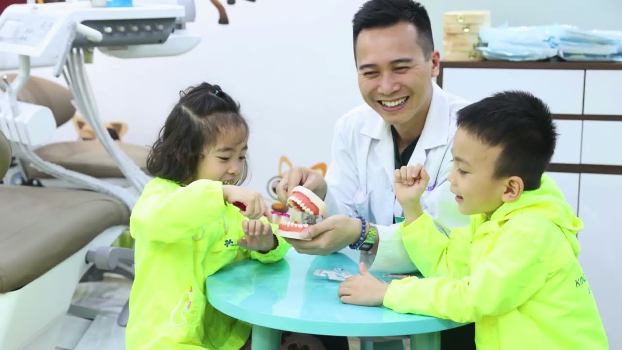 TRẢI NGHIỆM NHA KHOA DÀNH CHO TRẺ EM | CÁC BÉ MẦM NON BAN MAI KHÁM PHÁ VÀ HỌC LÀM BÁC SĨ NHÍ