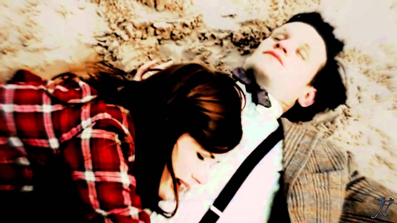 ❈ i can't let go (eleven/amy)