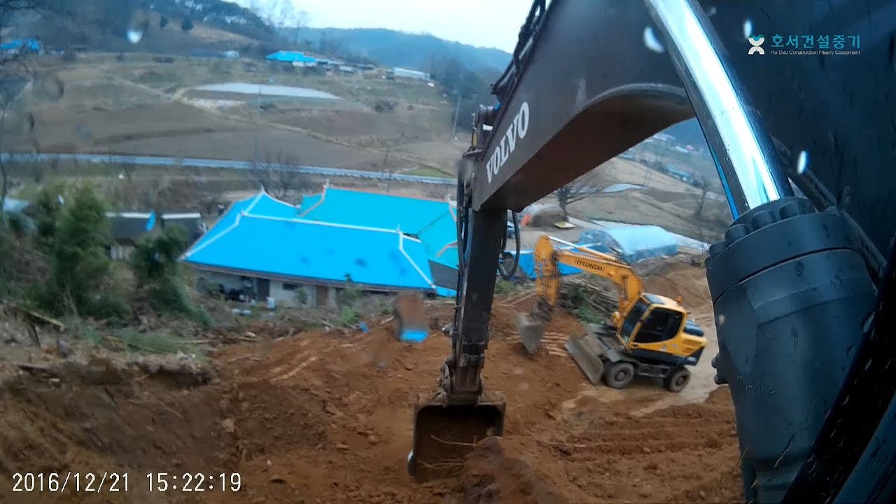 Wheel Excavator - 절개지(급경사) 오르내리기