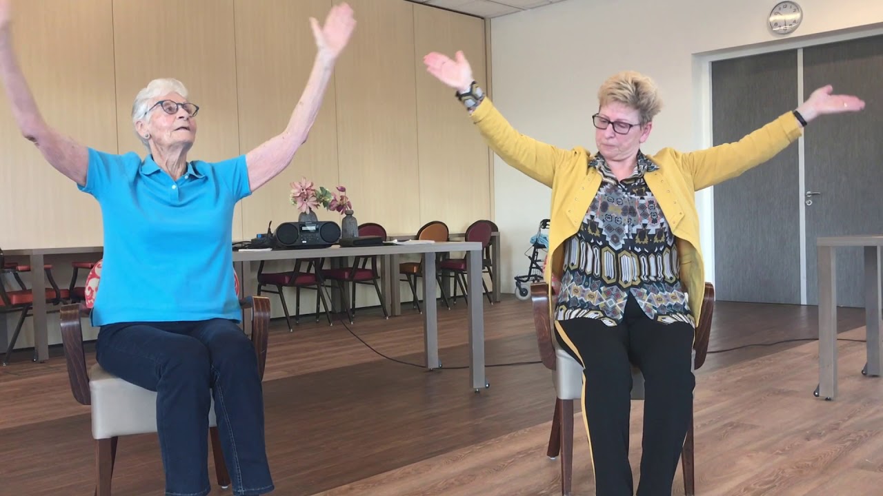Zitdansen Ouderenbeweegzorg