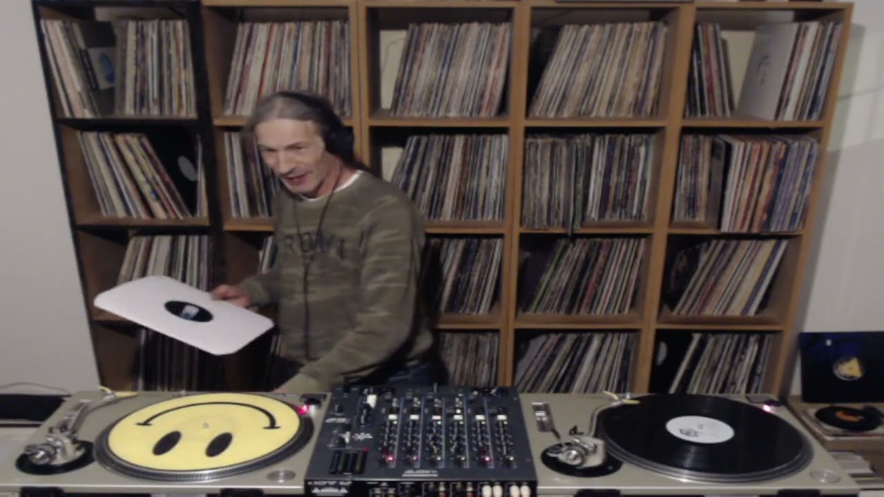 mixcloud livestream tue 11th nov 2025