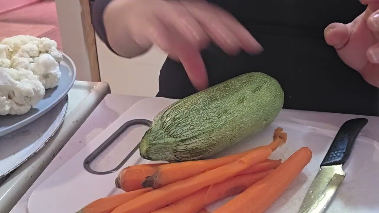 Sopa de verduras a mi estilo 🍅🥦🥔🥕👌😋