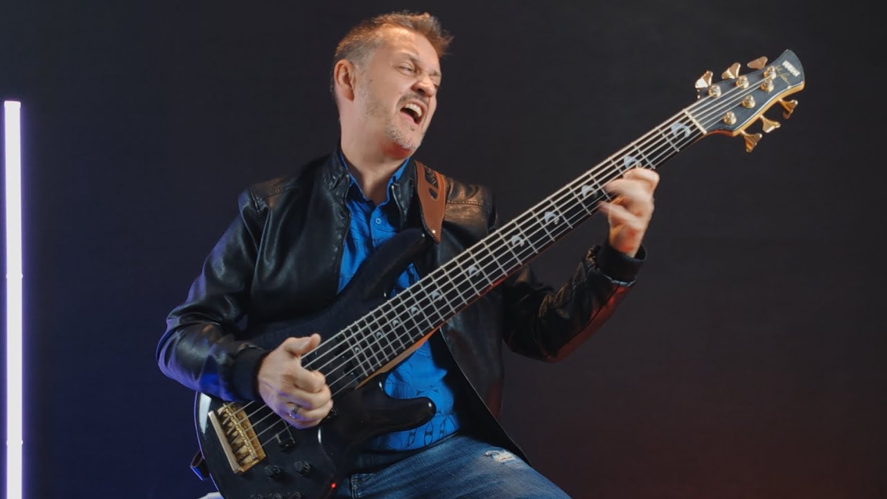JU JU  Marcus Miller arranged by Vladimir Labedev an Valery Stepanov (Bass cover by Andrea Manzo)
