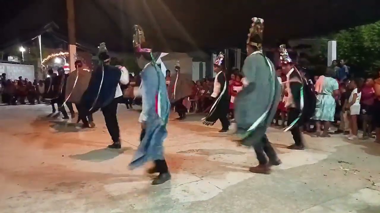Danza 3 Colores De Huitzquilititla Huejutla Hgo, Velacion En Amaxac 1⁰ Trío Calamar 🦑