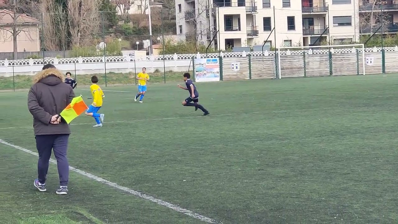 Championnat U15 R1/B:jour 12:Étrat la tour sportif vs Montluçon Football (1ere mi-temps) 9/02/25