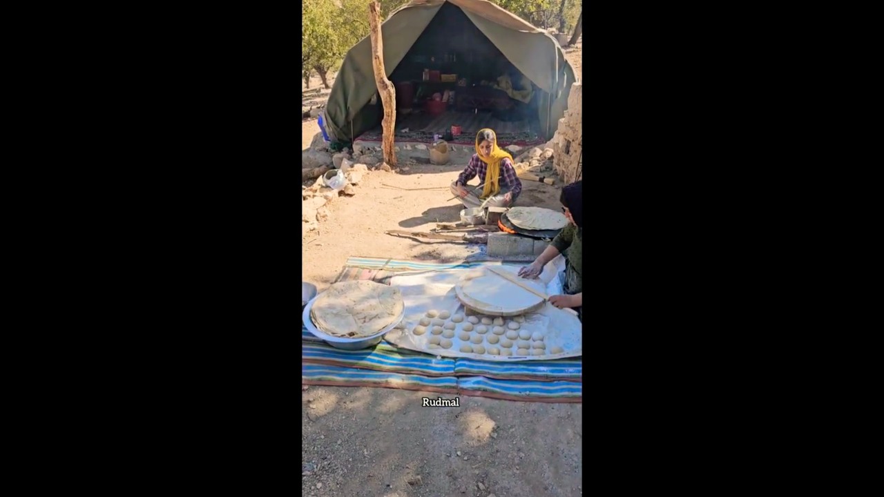 ✨ Nomadic Life: The Amazing Experience of Baking Traditional Lavash Bread 🍞 in the Heart of Nature!🌄