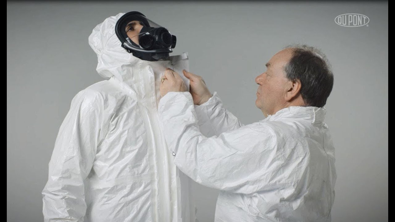 An-und Ablegen von Schutzkleidung - Tychem® 4000 S