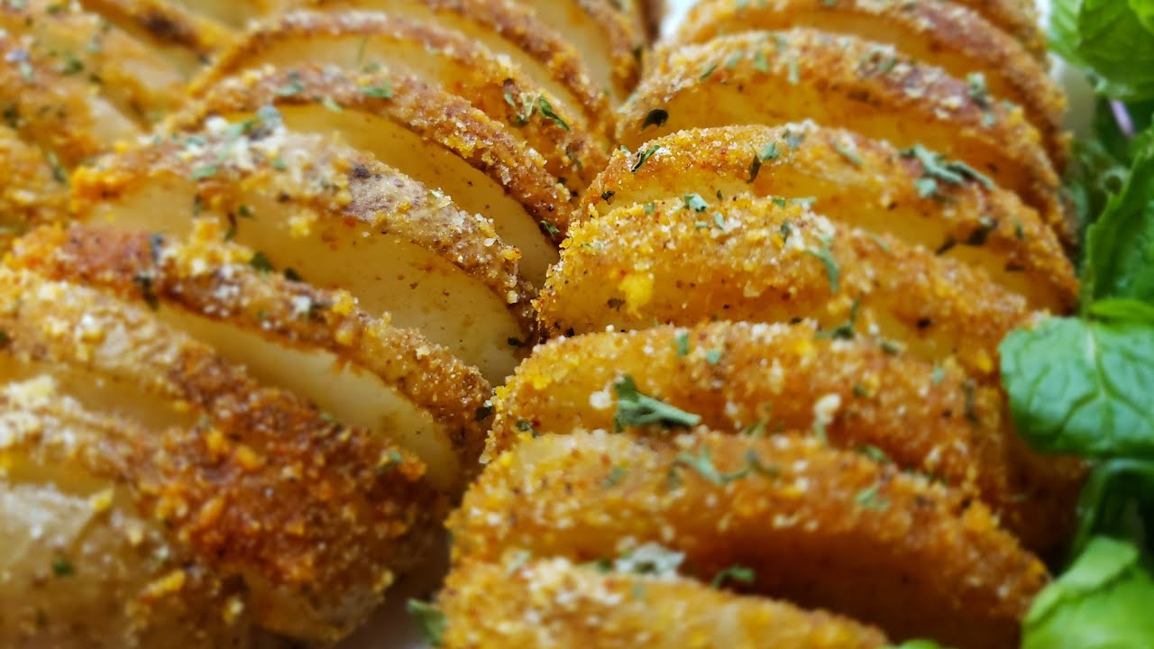 Crispy Baked Hasselback Potatoes - Spiral Potato on a Stick - Party Snack Recipe - Pooja's Kitchen