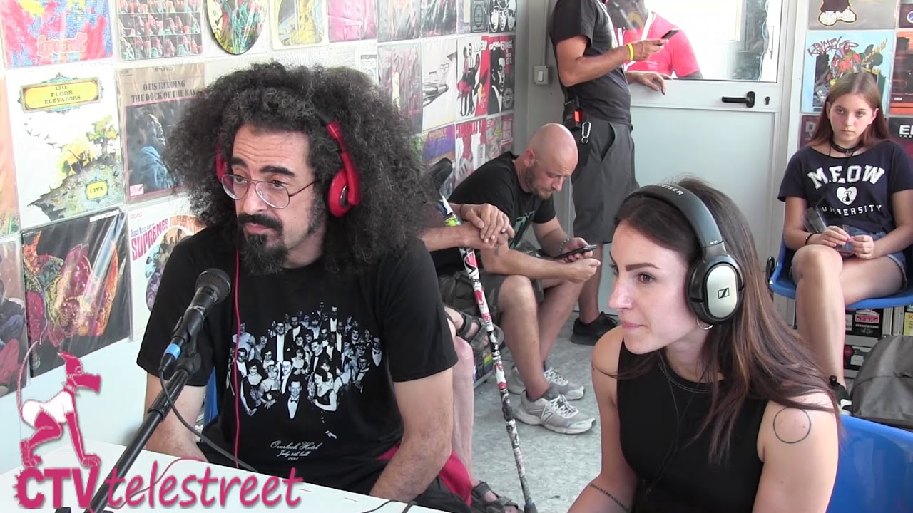 Caparezza intervistato alla Festa di Radio Onda d'Urto 2018