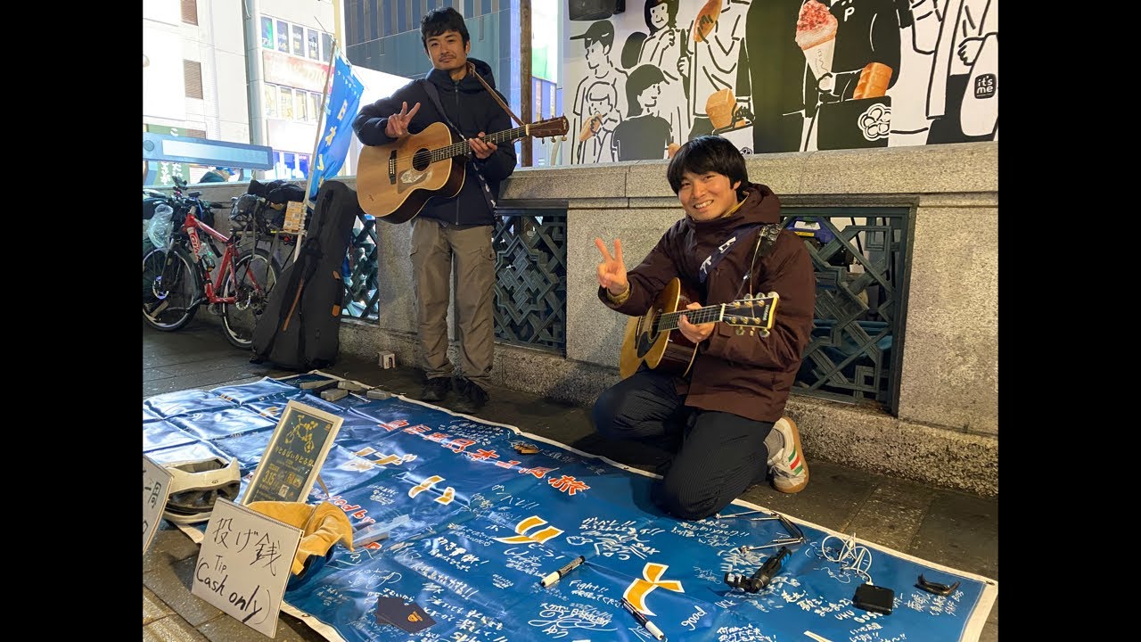 大阪のど真ん中にて路上ライブ中　in doutonbori Osaka