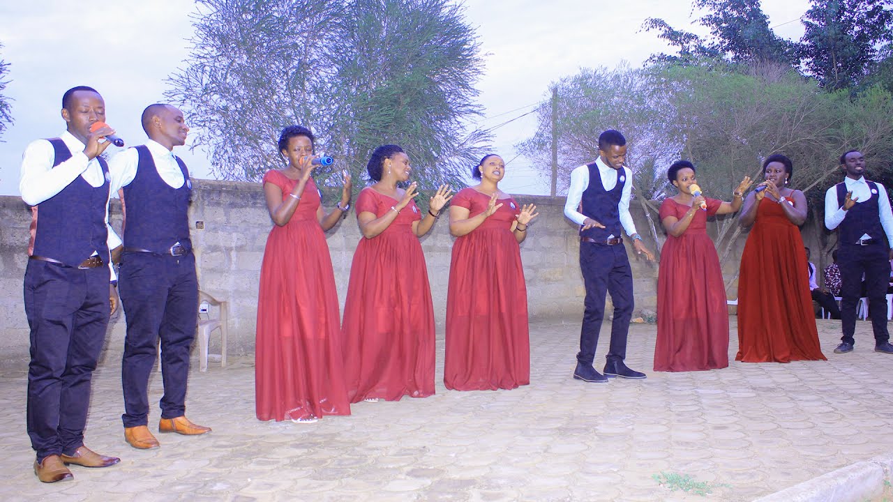 Banyankore, Bahima, Kinyarwanda Songs - Solution Choir Live in Ensi Ekuzire  Concert