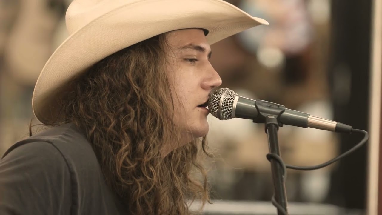 Johnny Mullenax - With Me (Live at Guitar House of Tulsa)