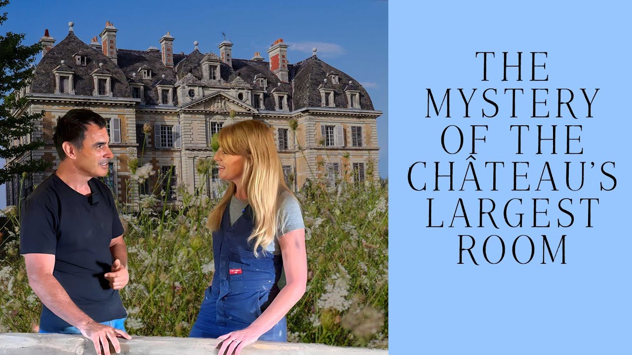 The rare discovery that solved the mystery of the ch&acirc;teau's largest room!