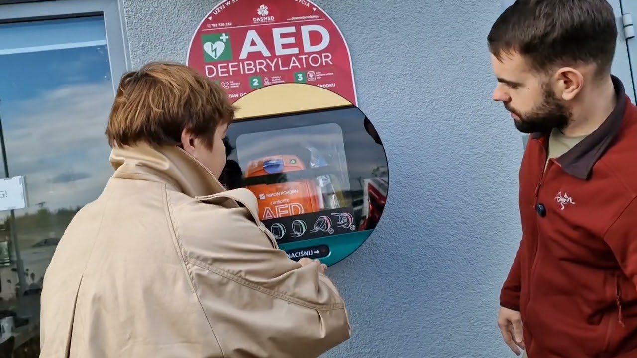 Pierwsze AED już w gminie Kołbaskowo
