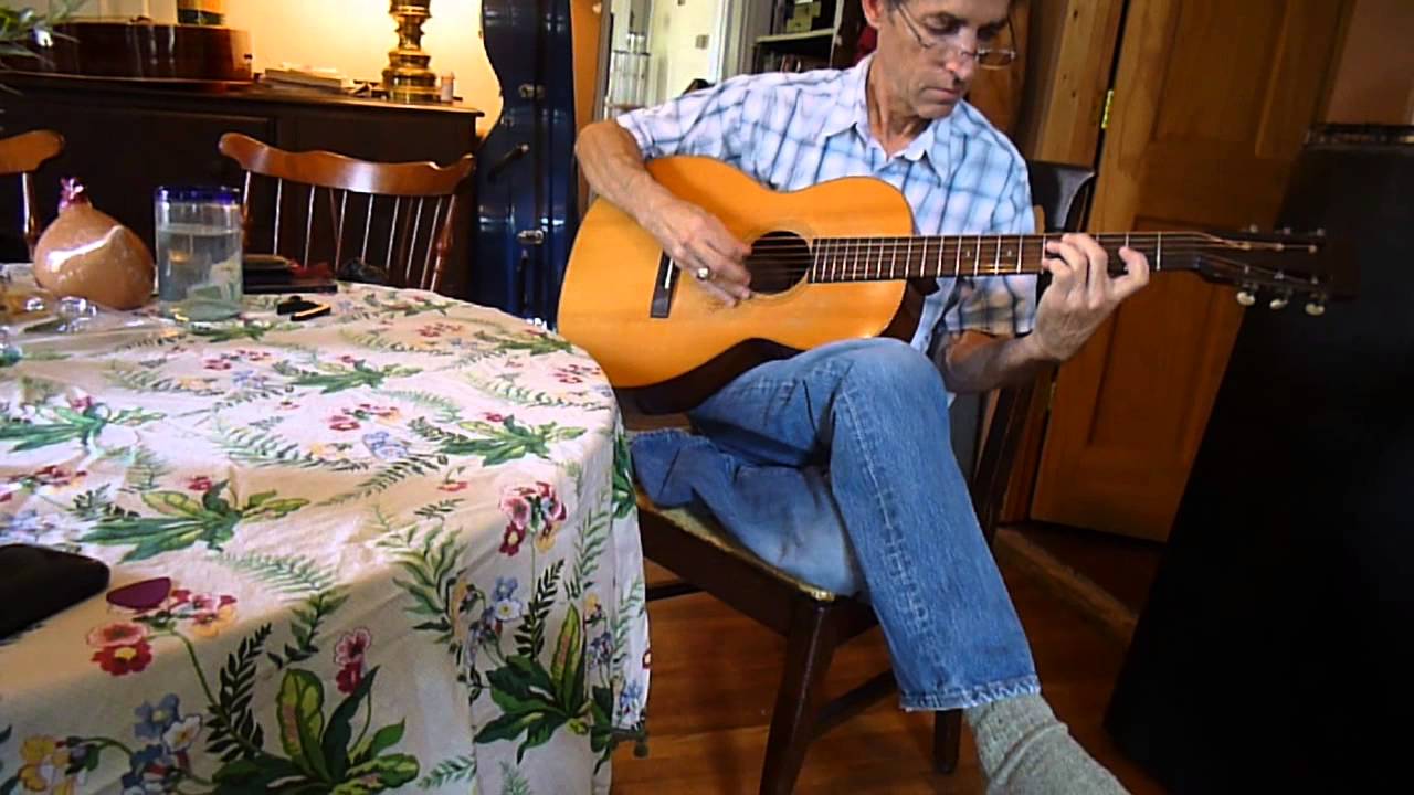 Robert Bowlin plays a 1927 Martin 00-18