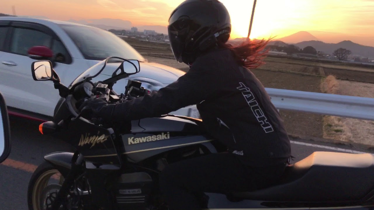 バイク女子 GPZ900R