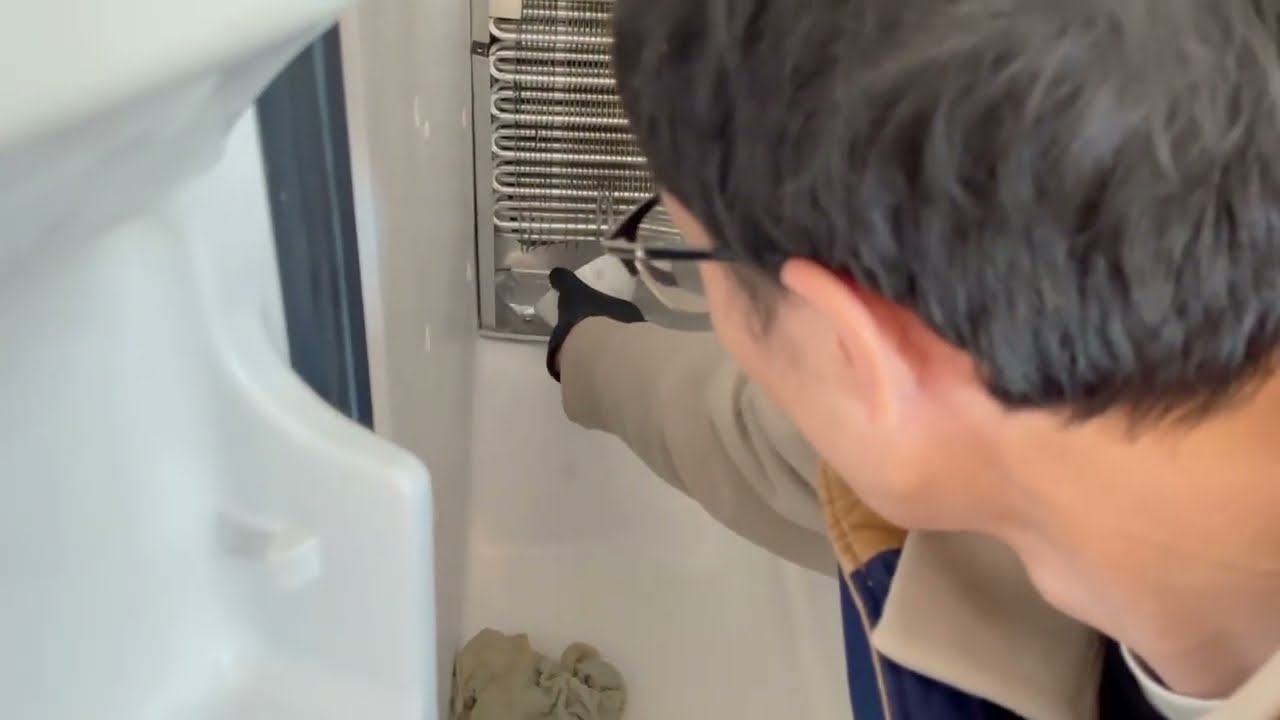 简单两步轻松解决电冰箱漏水和积水问题