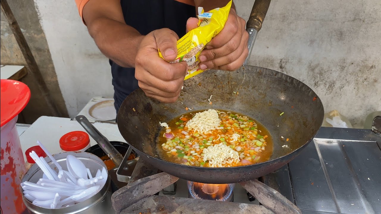 CHEESE CRUSHED MAGGI || INDIAN STREET FOOD || @ RS. 60/-