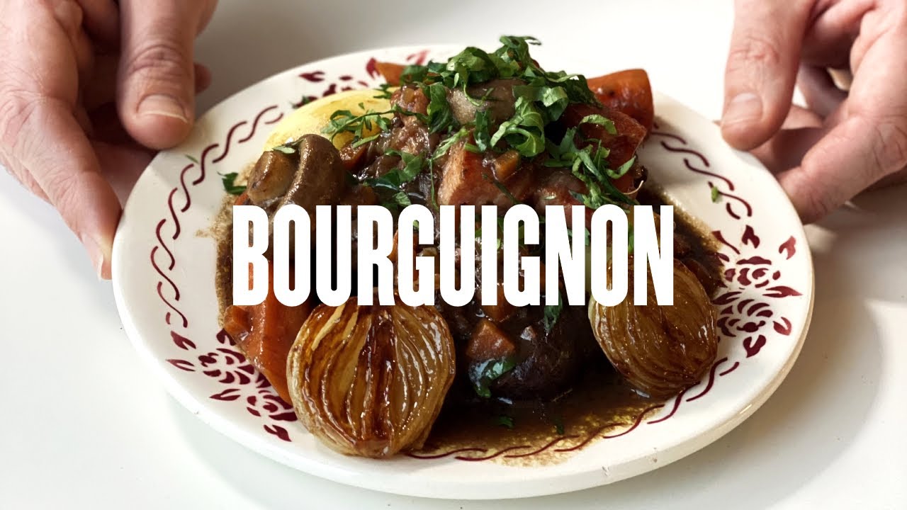 LA RECETTE ULTIME DU BOEUF BOURGUIGNON 🥩🍷 & oignons caram&eacute;lis&eacute;s
