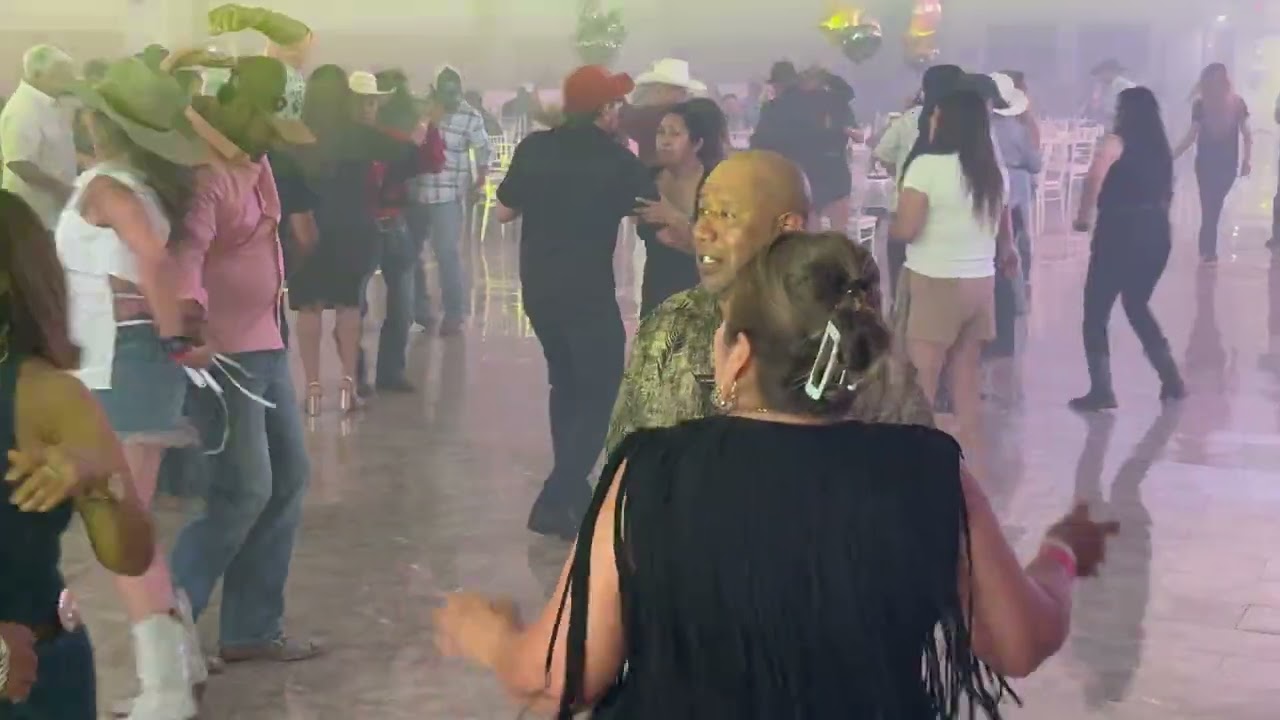 Sonora dinamita el viejo del sombreron/ se me perdió la cadenita